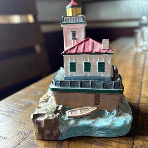 Sodus Point light house 4 in tall / Oswego Pierhead  light house   4 in tall  ce